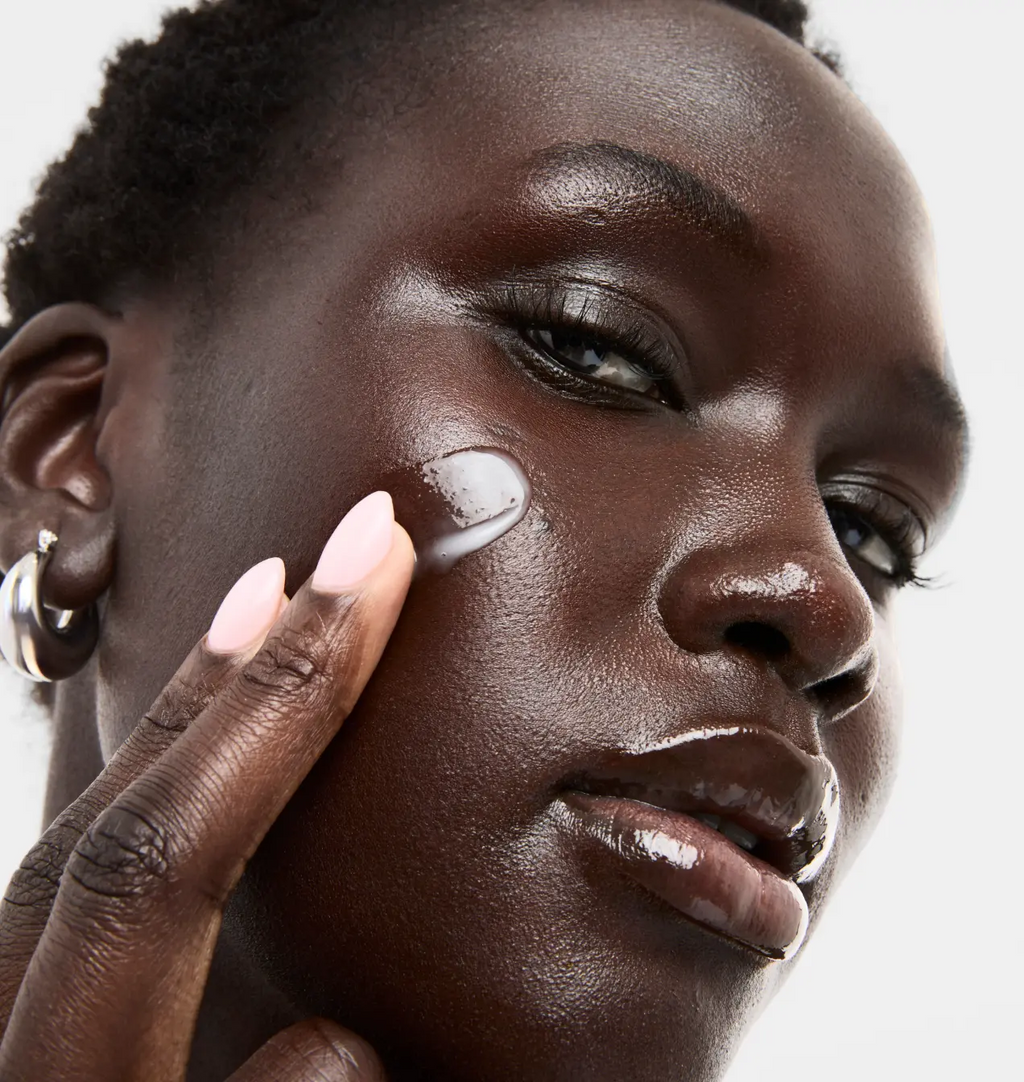 Weightless water-gel moisturizer